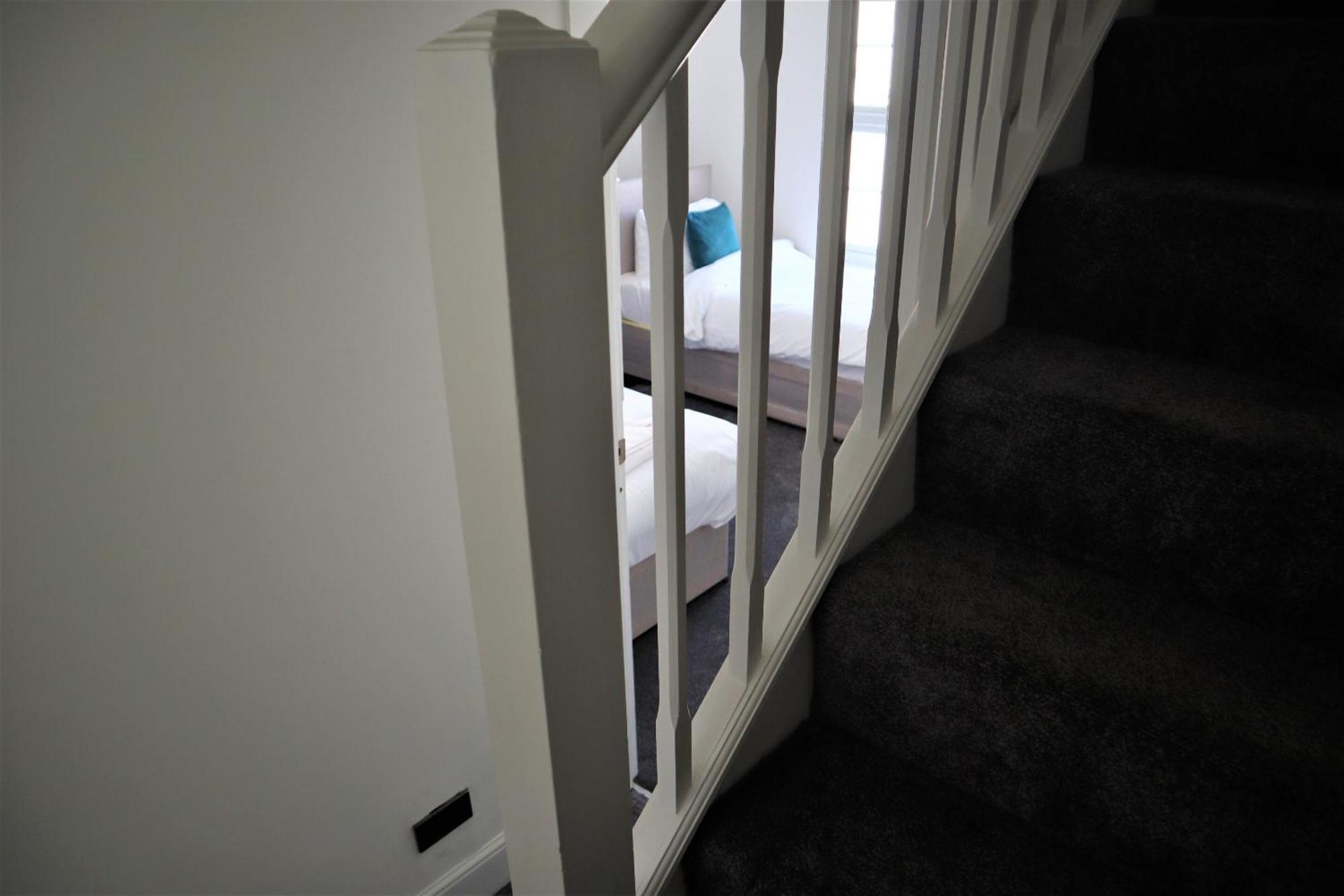Victoria 4 Bedroom Serviced House Short Lets - Near Northampton Gen Hosp & Town Centre Exterior foto